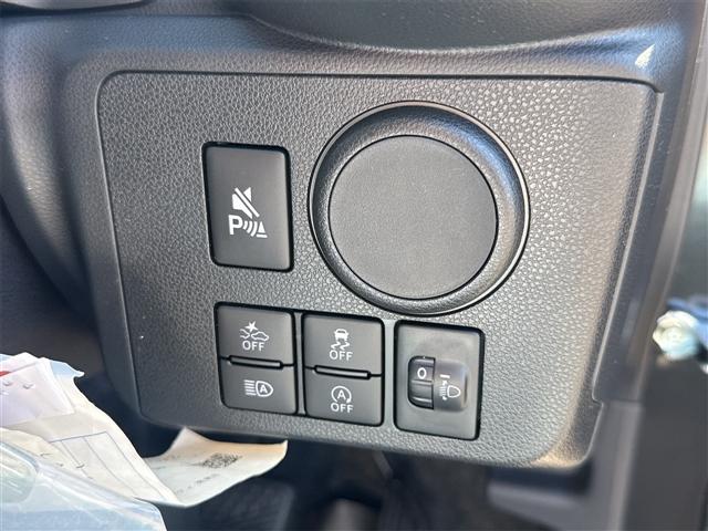 ミライース Ｌ　ＳＡＩＩＩ　クリアランスソナー　衝突被害軽減システム　オートマチックハイビーム　キーレスエントリー　アイドリングストップ　ＣＶＴ　盗難防止システム　ＡＢＳ　ＥＳＣ　衝突安全ボディ　エアコン　パワーステアリング（12枚目）