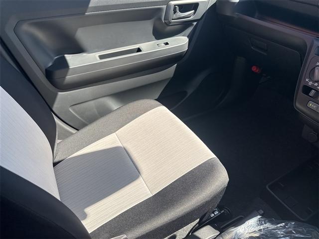 ミライース Ｌ　ＳＡＩＩＩ　クリアランスソナー　衝突被害軽減システム　オートマチックハイビーム　キーレスエントリー　アイドリングストップ　ＣＶＴ　盗難防止システム　ＡＢＳ　ＥＳＣ　衝突安全ボディ　エアコン　パワーステアリング（29枚目）