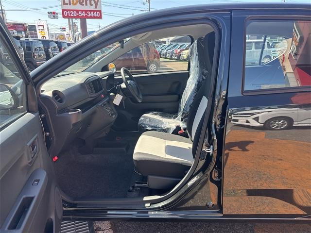 ミライース Ｌ　ＳＡＩＩＩ　クリアランスソナー　衝突被害軽減システム　オートマチックハイビーム　キーレスエントリー　アイドリングストップ　ＣＶＴ　盗難防止システム　ＡＢＳ　ＥＳＣ　衝突安全ボディ　エアコン　パワーステアリング（31枚目）