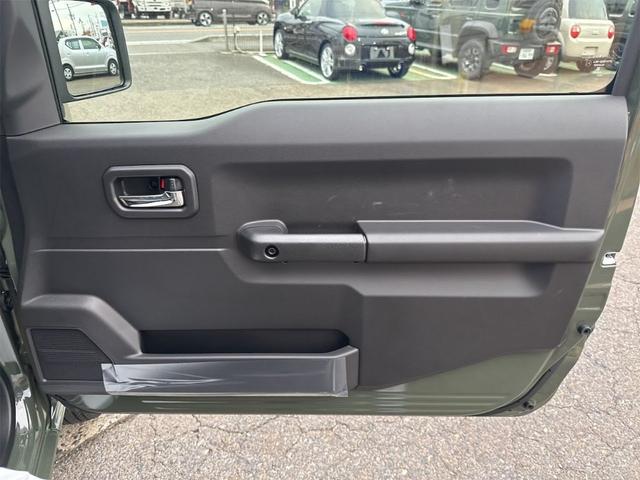 ジムニー ＸＣ　４ＷＤ　クリアランスソナー　オートクルーズコントロール　レーンアシスト　衝突被害軽減システム　オートライト　ＬＥＤヘッドランプ　ヘッドライトウォッシャー　アルミホイール　スマートキー（41枚目）