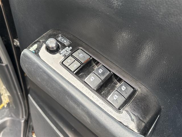 ヴェルファイア ２．５Ｚ　Ａエディション　ゴールデンアイズ　バックカメラ　ＴＶ　クリアランスソナー　オートクルーズコントロール　両側電動スライドドア　ＬＥＤヘッドランプ　サンルーフ　電動リアゲート　スマートキー　電動格納ミラー　後席モニター　３列シート　ＣＶＴ（13枚目）