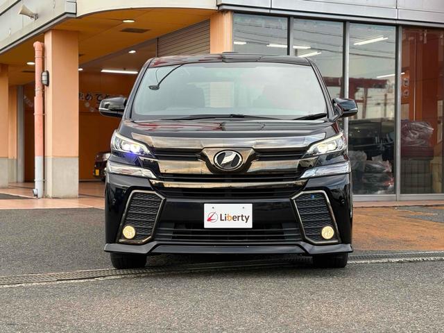 ヴェルファイア ２．５Ｚ　Ａエディション　ゴールデンアイズ　バックカメラ　ＴＶ　クリアランスソナー　オートクルーズコントロール　両側電動スライドドア　ＬＥＤヘッドランプ　サンルーフ　電動リアゲート　スマートキー　電動格納ミラー　後席モニター　３列シート　ＣＶＴ（17枚目）