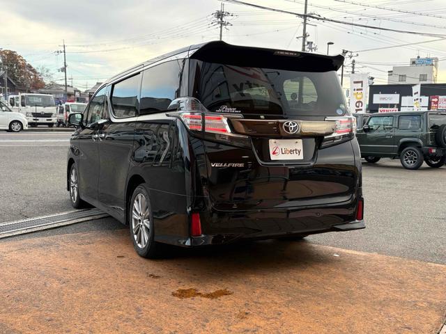 ヴェルファイア ２．５Ｚ　Ａエディション　ゴールデンアイズ　バックカメラ　ＴＶ　クリアランスソナー　オートクルーズコントロール　両側電動スライドドア　ＬＥＤヘッドランプ　サンルーフ　電動リアゲート　スマートキー　電動格納ミラー　後席モニター　３列シート　ＣＶＴ（22枚目）