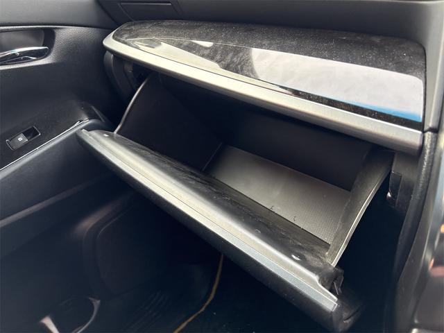 ヴェルファイア ２．５Ｚ　Ａエディション　ゴールデンアイズ　バックカメラ　ＴＶ　クリアランスソナー　オートクルーズコントロール　両側電動スライドドア　ＬＥＤヘッドランプ　サンルーフ　電動リアゲート　スマートキー　電動格納ミラー　後席モニター　３列シート　ＣＶＴ（41枚目）