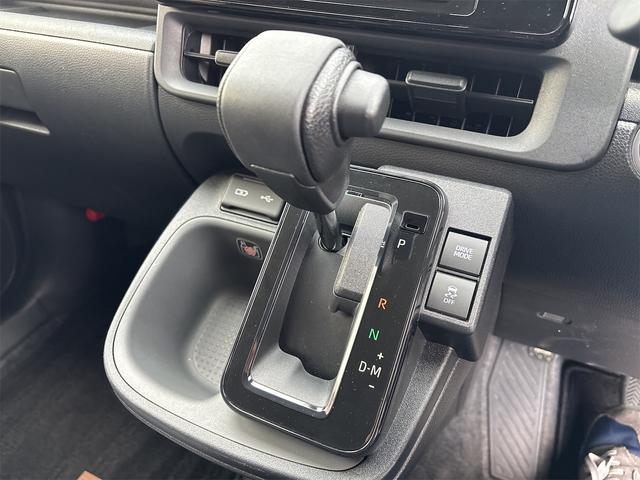 シエンタ Ｚ　バックカメラ　ナビ　クリアランスソナー　オートクルーズコントロール　レーンアシスト　衝突被害軽減システム　両側電動スライドドア　オートマチックハイビーム　ＬＥＤヘッドランプ　スマートキー（10枚目）