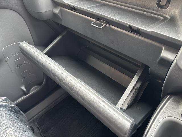 シエンタ Ｚ　バックカメラ　ナビ　クリアランスソナー　オートクルーズコントロール　レーンアシスト　衝突被害軽減システム　両側電動スライドドア　オートマチックハイビーム　ＬＥＤヘッドランプ　スマートキー（40枚目）