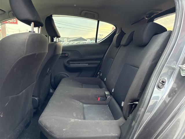 アクア Ｓ　バックカメラ　ナビ　レーンアシスト　衝突被害軽減システム　オートマチックハイビーム　スマートキー　アイドリングストップ　電動格納ミラー　ＣＶＴ　盗難防止システム　衝突安全ボディ　ＡＢＳ　ＥＳＣ（31枚目）