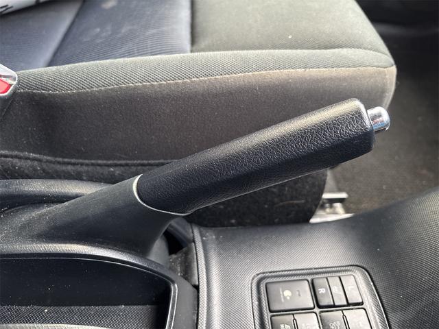 アクア Ｓ　バックカメラ　ナビ　レーンアシスト　衝突被害軽減システム　オートマチックハイビーム　スマートキー　アイドリングストップ　電動格納ミラー　ＣＶＴ　盗難防止システム　衝突安全ボディ　ＡＢＳ　ＥＳＣ（39枚目）