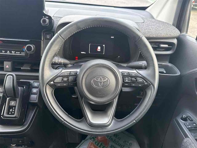 シエンタ ハイブリッドＺ　ＥＴＣ　全周囲カメラ　ナビ　クリアランスソナー　オートクルーズコントロール　衝突被害軽減システム　両側電動スライドドア　オートマチックハイビーム　ＬＥＤヘッドランプ　スマートキー　電動格納ミラー（6枚目）