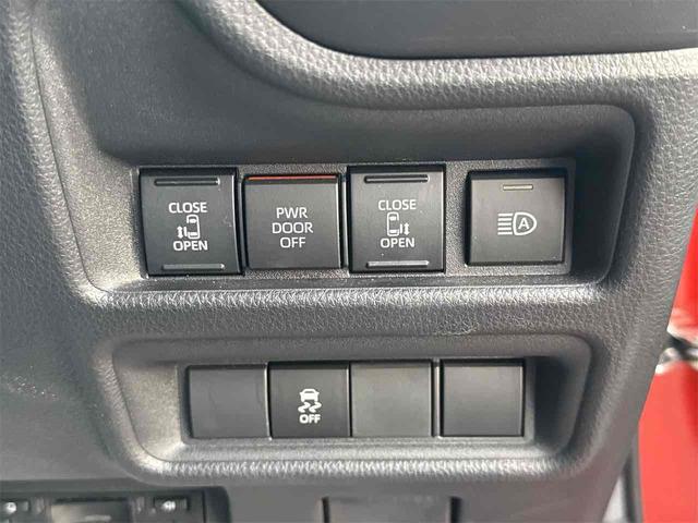 シエンタ ハイブリッドＺ　ＥＴＣ　全周囲カメラ　ナビ　クリアランスソナー　オートクルーズコントロール　衝突被害軽減システム　両側電動スライドドア　オートマチックハイビーム　ＬＥＤヘッドランプ　スマートキー　電動格納ミラー（12枚目）