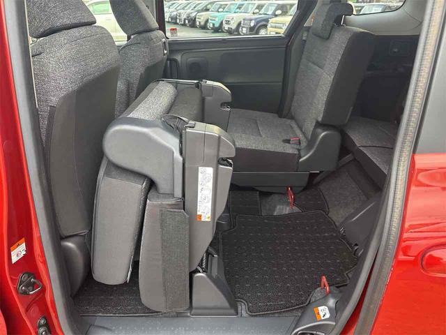 シエンタ ハイブリッドＺ　ＥＴＣ　全周囲カメラ　ナビ　クリアランスソナー　オートクルーズコントロール　衝突被害軽減システム　両側電動スライドドア　オートマチックハイビーム　ＬＥＤヘッドランプ　スマートキー　電動格納ミラー（38枚目）