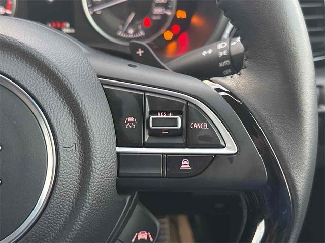 フロンクス ベースグレード　全周囲カメラ　クリアランスソナー　オートクルーズコントロール　レーンアシスト　衝突被害軽減システム　ナビ　ＴＶ　オートライト　ＬＥＤヘッドランプ　アルミホイール　スマートキー　アイドリングストップ（10枚目）