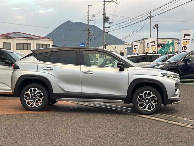 フロンクス ベースグレード　全周囲カメラ　クリアランスソナー　オートクルーズコントロール　レーンアシスト　衝突被害軽減システム　ナビ　ＴＶ　オートライト　ＬＥＤヘッドランプ　アルミホイール　スマートキー　アイドリングストップ（19枚目）