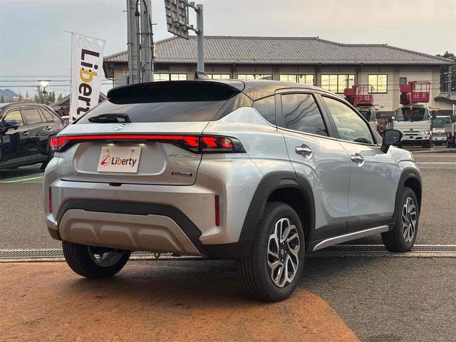 フロンクス ベースグレード　全周囲カメラ　クリアランスソナー　オートクルーズコントロール　レーンアシスト　衝突被害軽減システム　ナビ　ＴＶ　オートライト　ＬＥＤヘッドランプ　アルミホイール　スマートキー　アイドリングストップ（20枚目）