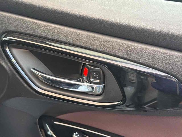 フロンクス ベースグレード　全周囲カメラ　クリアランスソナー　オートクルーズコントロール　レーンアシスト　衝突被害軽減システム　ナビ　ＴＶ　オートライト　ＬＥＤヘッドランプ　アルミホイール　スマートキー　アイドリングストップ（34枚目）