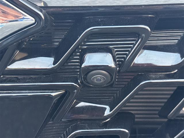 フロンクス ベースグレード　全周囲カメラ　クリアランスソナー　オートクルーズコントロール　レーンアシスト　衝突被害軽減システム　ナビ　ＴＶ　オートライト　ＬＥＤヘッドランプ　アルミホイール　スマートキー　アイドリングストップ（60枚目）