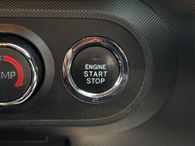 ライズ Ｚ　バックカメラ　クリアランスソナー　オートクルーズコントロール　衝突被害軽減システム　ナビ　ＬＥＤヘッドランプ　アルミホイール　スマートキー　アイドリングストップ　電動格納ミラー　ＣＶＴ（10枚目）