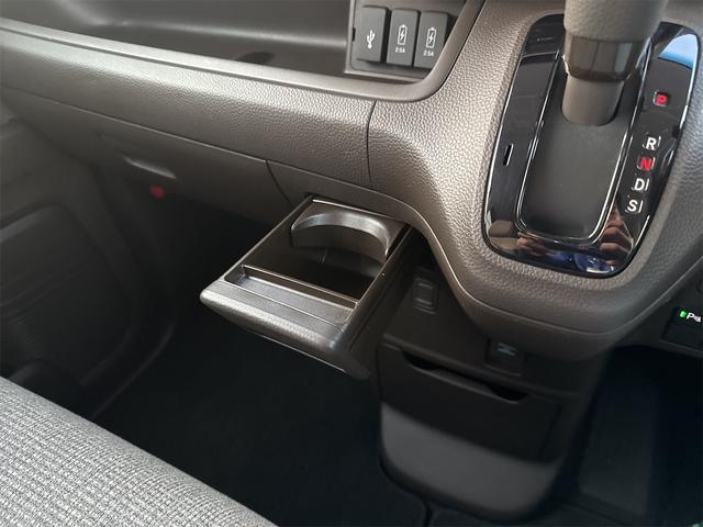 N-BOX L LEDヘッドライト バックカメラ 両側スライド・片側電動 ナビ クリアランスソナー オートクルーズコントロール レーンアシスト 衝突被害軽減システム オートライト スマートキー アイドリングストップ(42枚目)