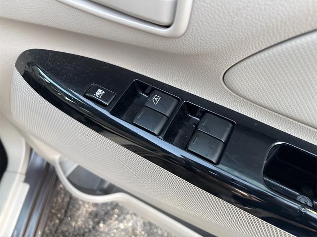 デイズ Ｊ　ナビ　クリアランスソナー　衝突被害軽減システム　キーレスエントリー　電動格納ミラー　ベンチシート　ＣＶＴ　ＥＳＣ　エアコン　パワーステアリング　パワーウィンドウ（12枚目）