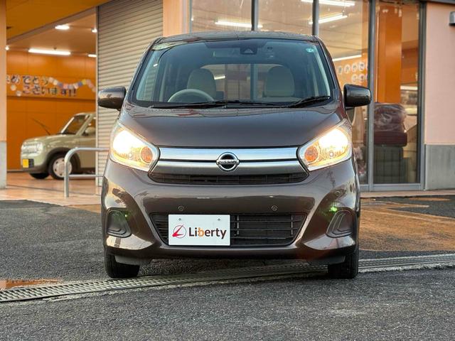 デイズ Ｊ　ナビ　クリアランスソナー　衝突被害軽減システム　キーレスエントリー　電動格納ミラー　ベンチシート　ＣＶＴ　ＥＳＣ　エアコン　パワーステアリング　パワーウィンドウ（16枚目）