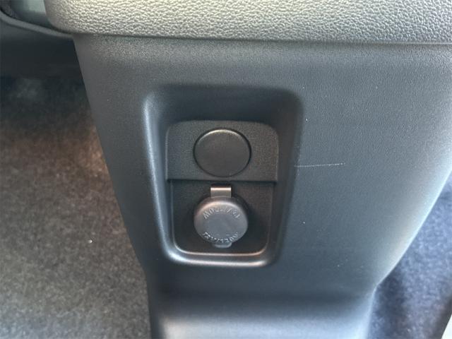 スペーシアギア ハイブリッドＸＺ　両側電動スライドドア　オートクルーズコントロール　オートライト　スマートキー　アイドリングストップ　電動格納ミラー　シートヒーター　ベンチシート　ＣＶＴ　ＡＢＳ　ＥＳＣ　ルーフレール　アルミホイール（42枚目）