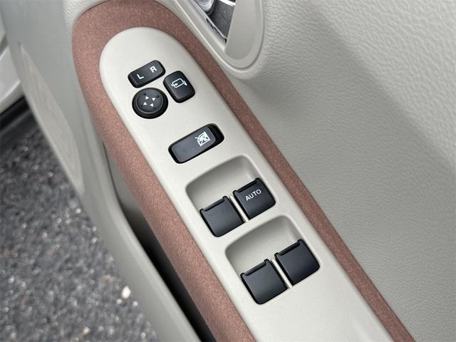 アルトラパン Ｘ　バックカメラ　クリアランスソナー　レーンアシスト　衝突被害軽減システム　オートライト　スマートキー　アイドリングストップ　電動格納ミラー　シートヒーター　ベンチシート　ＣＶＴ　ＡＢＳ（14枚目）