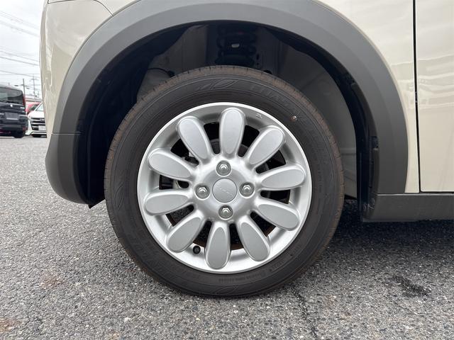 アルトラパン Ｘ　バックカメラ　クリアランスソナー　レーンアシスト　衝突被害軽減システム　オートライト　スマートキー　アイドリングストップ　電動格納ミラー　シートヒーター　ベンチシート　ＣＶＴ　ＡＢＳ（48枚目）