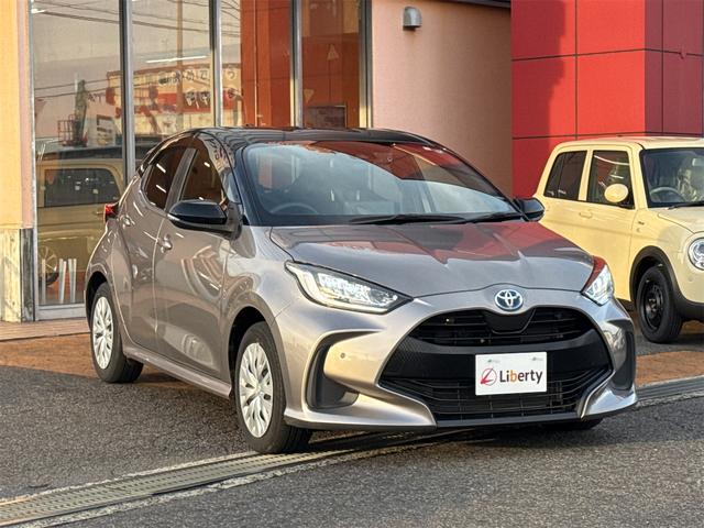 ヤリス ハイブリッドＺ　純正ディスプレイオーディオ　ＥＴＣ　バックカメラ　ナビ　クリアランスソナー　オートクルーズコントロール　レーンアシスト　衝突被害軽減システム　オートマチックハイビーム　オートライト　ＬＥＤヘッドランプ（17枚目）