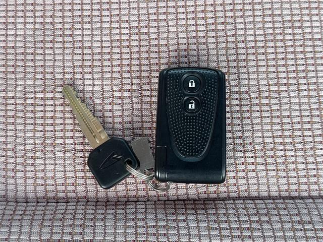 ミラココア ココアプラスＸ　スマートキー　アイドリングストップ　電動格納ミラー　ベンチシート　ＣＶＴ　ＣＤ　ミュージックプレイヤー接続可　ルーフレール　エアコン　パワーステアリング（34枚目）