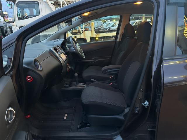 ノート Ｘ　純正ナビ　Ｂｌｕｅｔｏｏｔｈ対応　バックカメラ　ＴＶ　レーンアシスト　衝突被害軽減システム　スマートキー　アイドリングストップ　電動格納ミラー　ＣＶＴ　盗難防止システム　衝突安全ボディ　ＡＢＳ（27枚目）