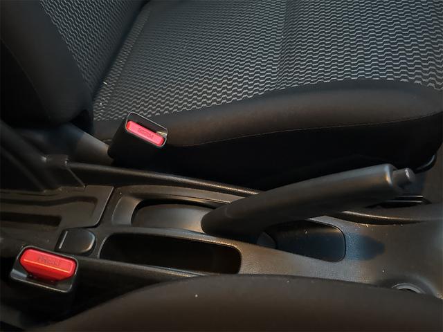 ノート Ｘ　純正ナビ　Ｂｌｕｅｔｏｏｔｈ対応　バックカメラ　ＴＶ　レーンアシスト　衝突被害軽減システム　スマートキー　アイドリングストップ　電動格納ミラー　ＣＶＴ　盗難防止システム　衝突安全ボディ　ＡＢＳ（33枚目）