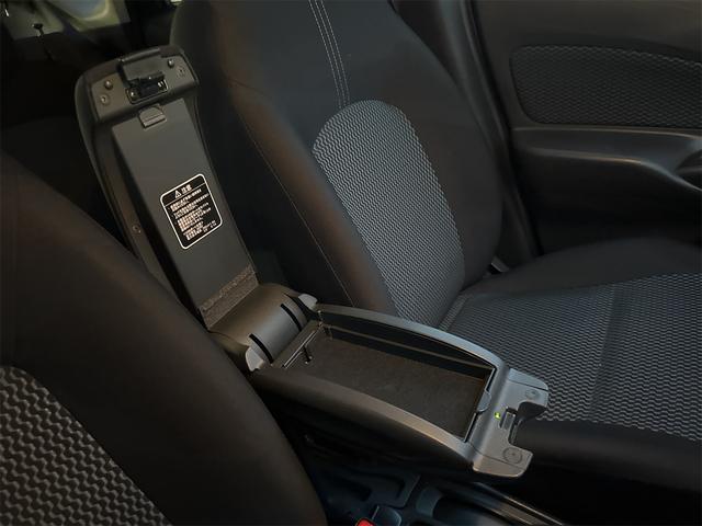 ノート Ｘ　純正ナビ　Ｂｌｕｅｔｏｏｔｈ対応　バックカメラ　ＴＶ　レーンアシスト　衝突被害軽減システム　スマートキー　アイドリングストップ　電動格納ミラー　ＣＶＴ　盗難防止システム　衝突安全ボディ　ＡＢＳ（35枚目）