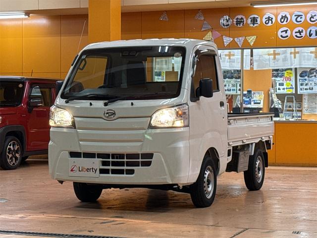 ハイゼットトラック スタンダードＳＡＩＩＩｔ　４ＷＤ　４ＷＤ　軽トラック　ＡＴ　衝突被害軽減システム　ＥＳＣ　エアコン　パワーウィンドウ　マニュアルレベリング機能　アクセサリーソケット（6枚目）