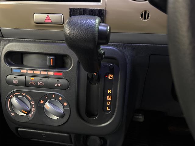 アルトラパン Ｇ　バックカメラ　ナビ　ＴＶ　スマートキー　ベンチシート　ＣＶＴ　ＣＤ　ＵＳＢ　エアコン　パワーウィンドウ　マニュアルレベリング機能　アクセサリーソケット（11枚目）