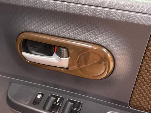 アルトラパン Ｇ　バックカメラ　ナビ　ＴＶ　スマートキー　ベンチシート　ＣＶＴ　ＣＤ　ＵＳＢ　エアコン　パワーウィンドウ　マニュアルレベリング機能　アクセサリーソケット（32枚目）