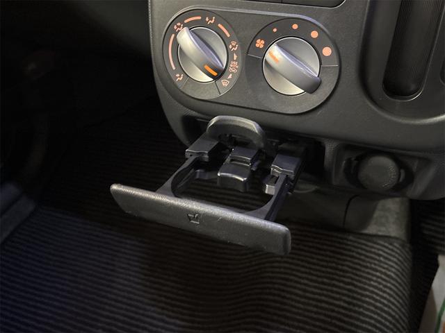 アルトラパン Ｇ　バックカメラ　ナビ　ＴＶ　スマートキー　ベンチシート　ＣＶＴ　ＣＤ　ＵＳＢ　エアコン　パワーウィンドウ　マニュアルレベリング機能　アクセサリーソケット（34枚目）