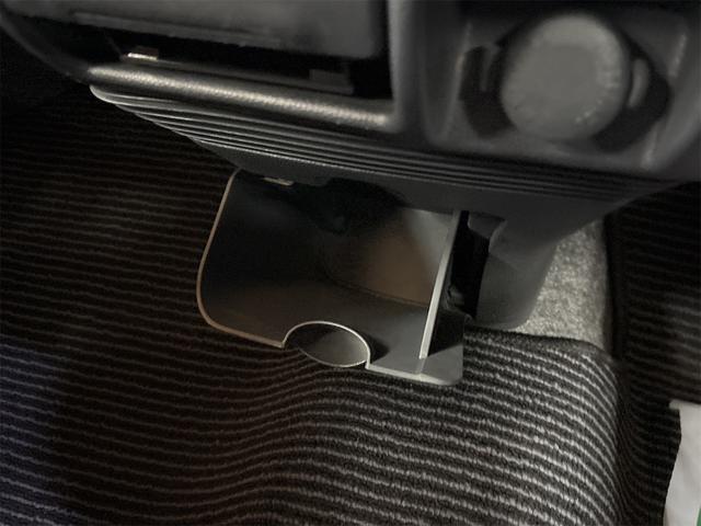 アルトラパン Ｇ　バックカメラ　ナビ　ＴＶ　スマートキー　ベンチシート　ＣＶＴ　ＣＤ　ＵＳＢ　エアコン　パワーウィンドウ　マニュアルレベリング機能　アクセサリーソケット（36枚目）
