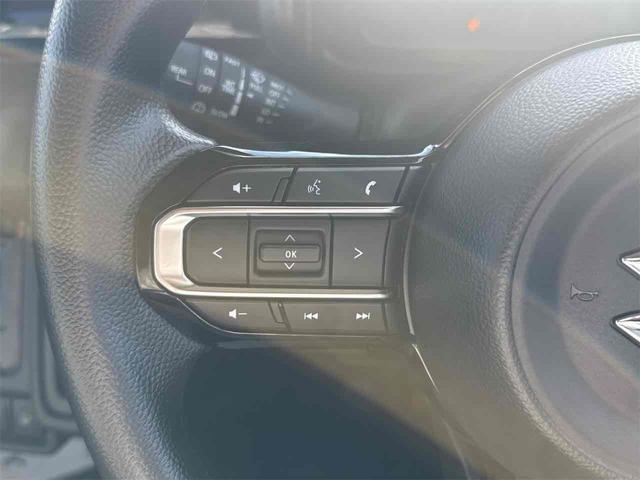 スペーシア ハイブリッドＸ　届出済未使用車　禁煙車　両側電動スライドドア　スマートキー　アイドリングストップ　電動格納ミラー　シートヒーター　ベンチシート　ＣＶＴ　ＥＳＣ　オットマン（18枚目）