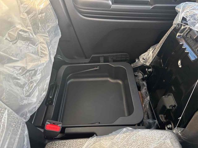 スペーシア ハイブリッドＸ　届出済未使用車　禁煙車　両側電動スライドドア　スマートキー　アイドリングストップ　電動格納ミラー　シートヒーター　ベンチシート　ＣＶＴ　ＥＳＣ　オットマン（44枚目）