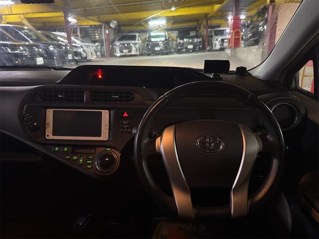 アクア Ｇ　ＥＴＣ　バックカメラ　ナビ　ＴＶ　クリアランスソナー　スマートキー　電動格納ミラー　ＣＶＴ　衝突安全ボディ　ＡＢＳ　ＥＳＣ　Ｂｌｕｅｔｏｏｔｈ　エアコン　パワーステアリング（25枚目）