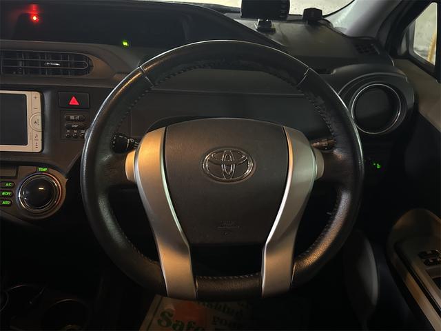 アクア Ｇ　ＥＴＣ　バックカメラ　ナビ　ＴＶ　クリアランスソナー　スマートキー　電動格納ミラー　ＣＶＴ　衝突安全ボディ　ＡＢＳ　ＥＳＣ　Ｂｌｕｅｔｏｏｔｈ　エアコン　パワーステアリング（26枚目）