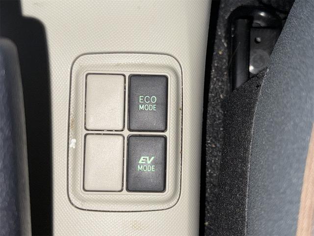 アクア Ｇ　ＥＴＣ　バックカメラ　ナビ　ＴＶ　クリアランスソナー　スマートキー　電動格納ミラー　ＣＶＴ　衝突安全ボディ　ＡＢＳ　ＥＳＣ　Ｂｌｕｅｔｏｏｔｈ　エアコン　パワーステアリング（36枚目）