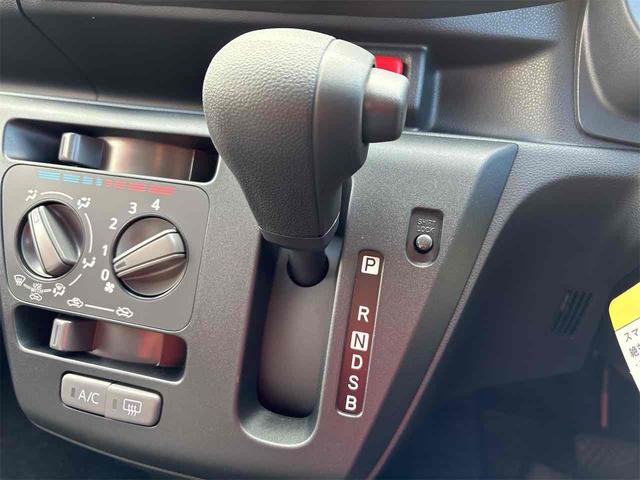 ミライース Ｌ　ＳＡＩＩＩ　クリアランスソナー　衝突被害軽減システム　オートマチックハイビーム　オートライト　キーレスエントリー　アイドリングストップ　ＣＶＴ　ＡＢＳ　ＥＳＣ　エアコン　パワーステアリング　パワーウィンドウ（20枚目）