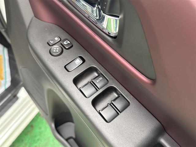 スペーシアカスタム ハイブリッドＸＳ　両側電動スライドドア　クリアランスソナー　オートクルーズコントロール　衝突被害軽減システム　オートライト　スマートキー　アイドリングストップ　電動格納ミラー　シートヒーター　ベンチシート　ＣＶＴ（27枚目）