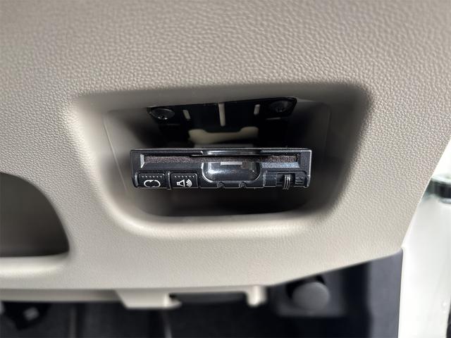 キャスト スタイルＸ　ＳＡＩＩ　ＥＴＣ　バックカメラ　ナビ　ＴＶ　クリアランスソナー　衝突被害軽減システム　スマートキー　アイドリングストップ　電動格納ミラー　ベンチシート　ＣＶＴ　ＥＳＣ　ＣＤ　エアコン　パワーステアリング（7枚目）