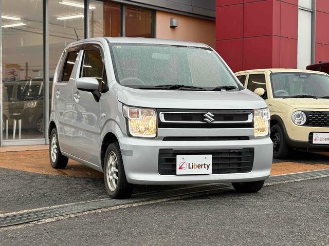 ワゴンＲ ＦＡ　キーレスエントリー　電動格納ミラー　ベンチシート　ＣＶＴ　ＡＢＳ　ＥＳＣ　ＣＤ　ミュージックプレイヤー接続可　アルミホイール　エアコン　パワーステアリング　パワーウィンドウ（9枚目）