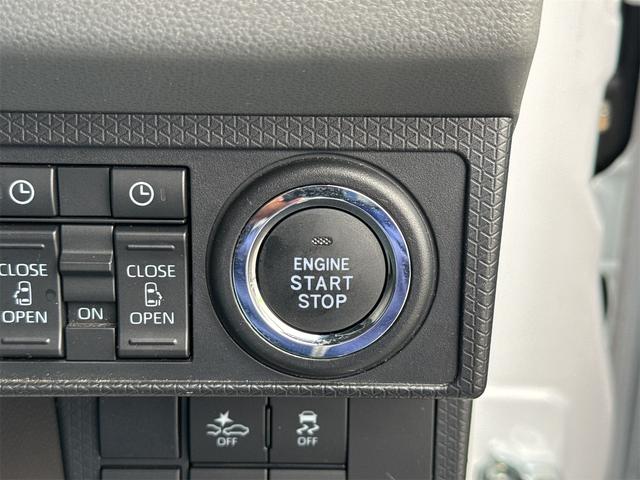 タント カスタムＲＳ　ＥＴＣ　バックカメラ　両側電動スライドドア　ナビ　ＴＶ　クリアランスソナー　衝突被害軽減システム　オートライト　スマートキー　アイドリングストップ　電動格納ミラー　ベンチシート（8枚目）