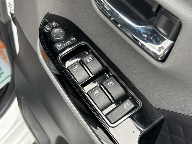 タント カスタムＲＳ　ＥＴＣ　バックカメラ　両側電動スライドドア　ナビ　ＴＶ　クリアランスソナー　衝突被害軽減システム　オートライト　スマートキー　アイドリングストップ　電動格納ミラー　ベンチシート（33枚目）