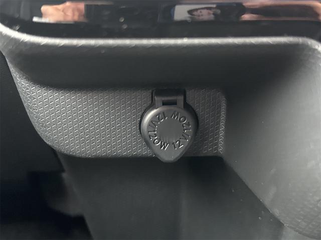 タント カスタムＲＳ　ＥＴＣ　バックカメラ　両側電動スライドドア　ナビ　ＴＶ　クリアランスソナー　衝突被害軽減システム　オートライト　スマートキー　アイドリングストップ　電動格納ミラー　ベンチシート（60枚目）