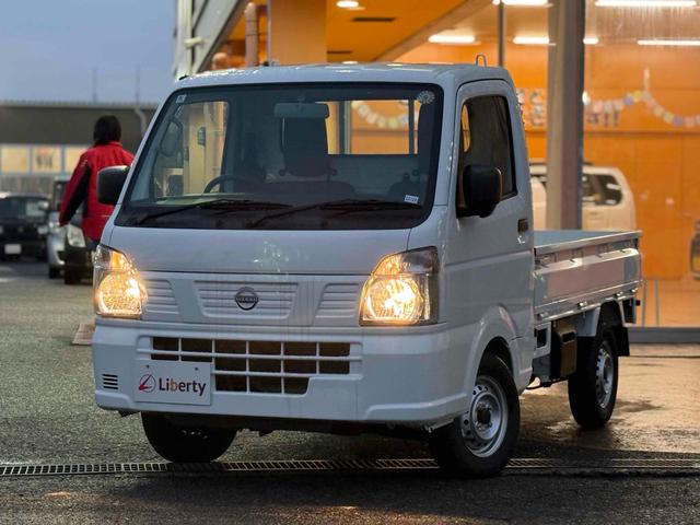 クリッパートラック ＤＸ　軽トラック　ＭＴ　クリアランスソナー　アイドリングストップ　ＥＳＣ　エアコン　パワーウィンドウ　運転席エアバッグ　助手席エアバッグ（5枚目）